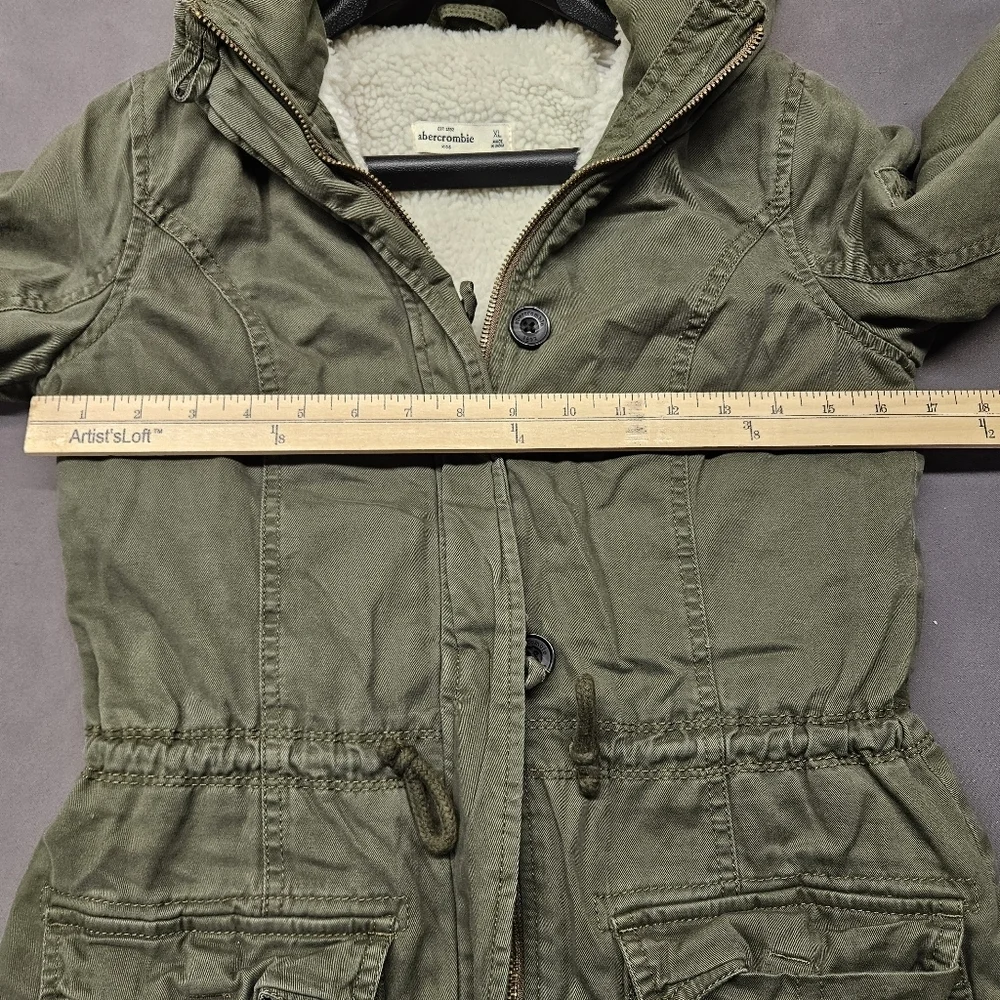 ABERCROMBIE KIDS SHERPA LINED MILITARY PARKA SZ X-LARGE